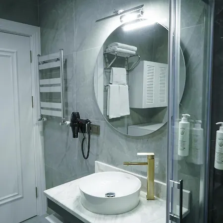 Elite World Homes Bosphorus Hotel *
