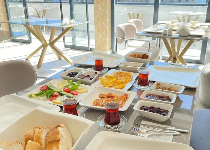 Elite World Homes Bosphorus Otel 5*