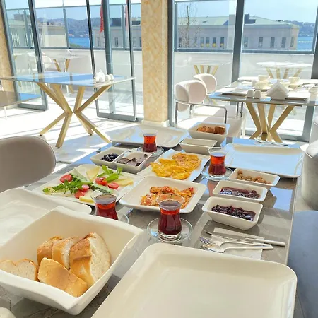 Elite World Homes Bosphorus Szálloda 5*